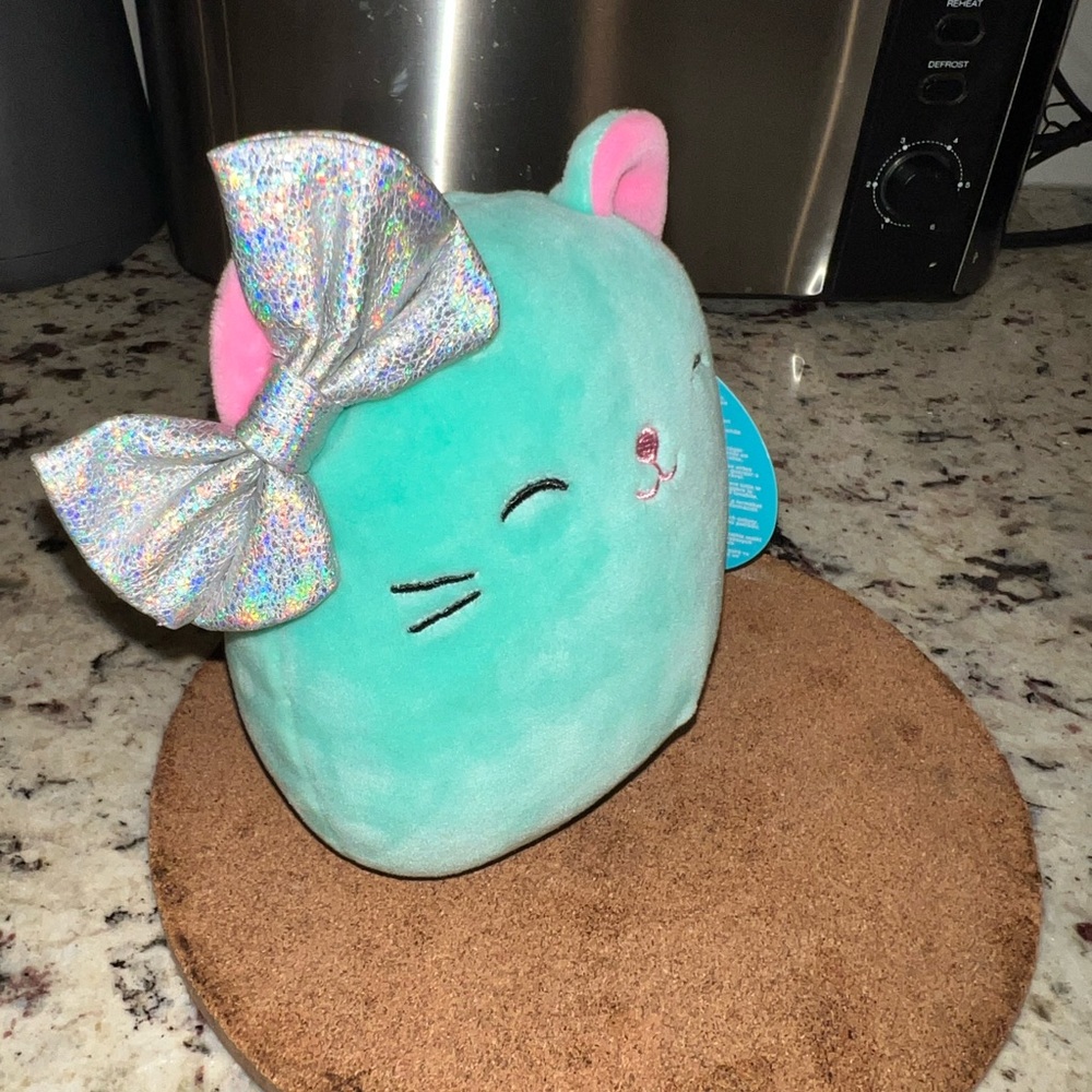New Charisma the Cat Claire’s Exclusive Squishmallows - Picture 8 of 10